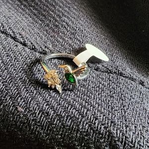 NWT Fragrant Jewels Hummingbird Ring